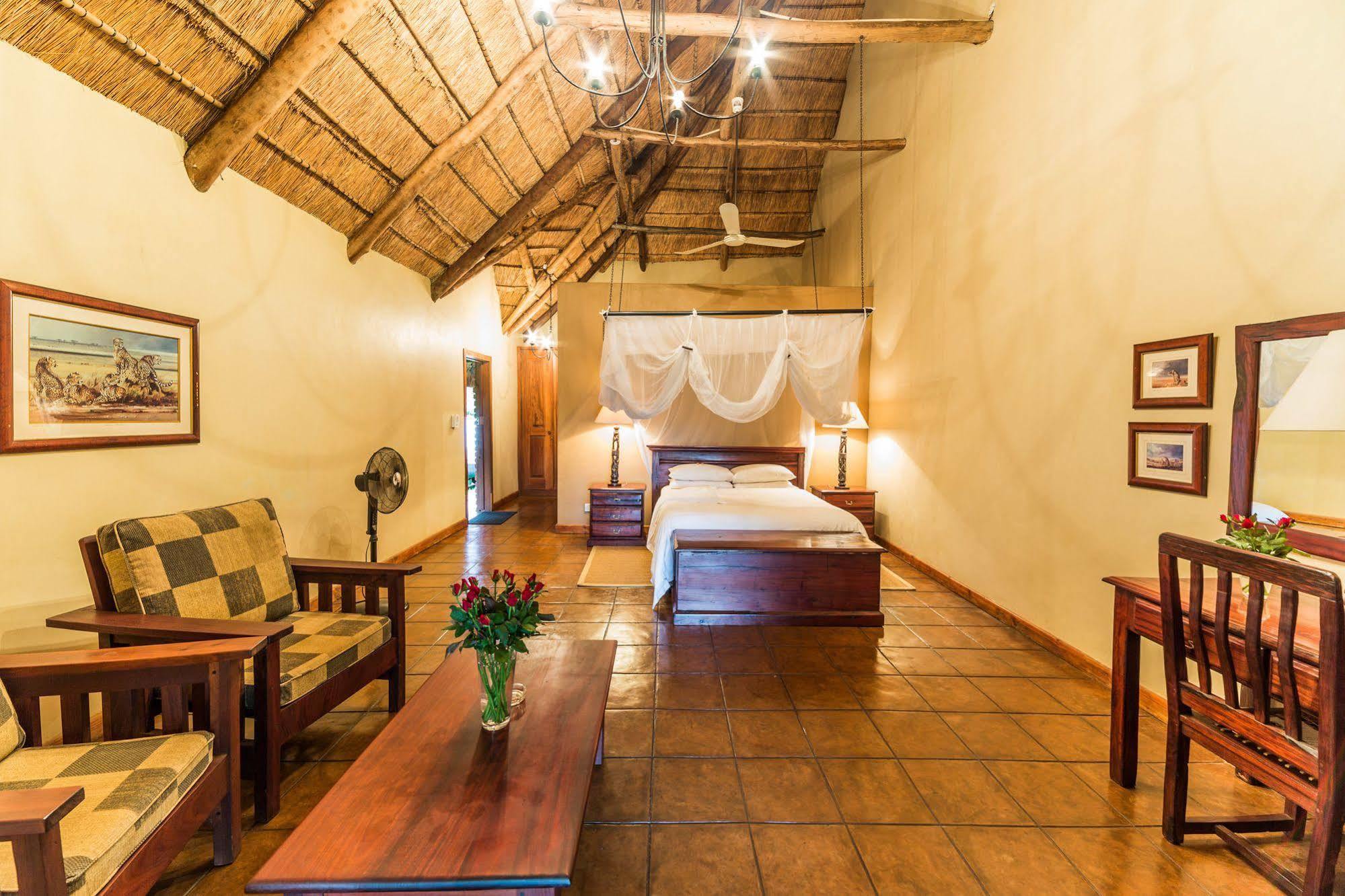 Kumbali Country Lodge Lilongüe Exterior foto