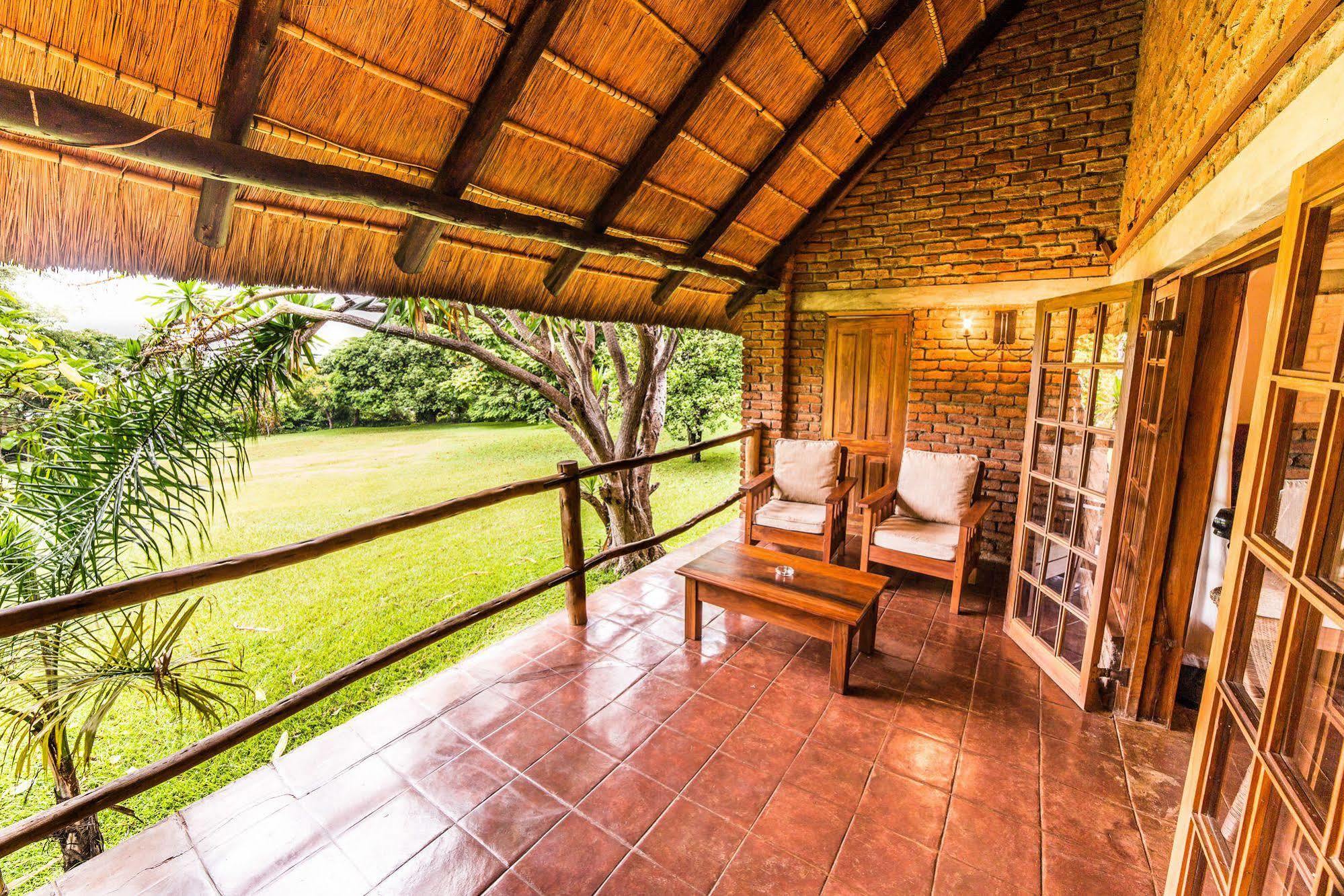 Kumbali Country Lodge Lilongüe Exterior foto