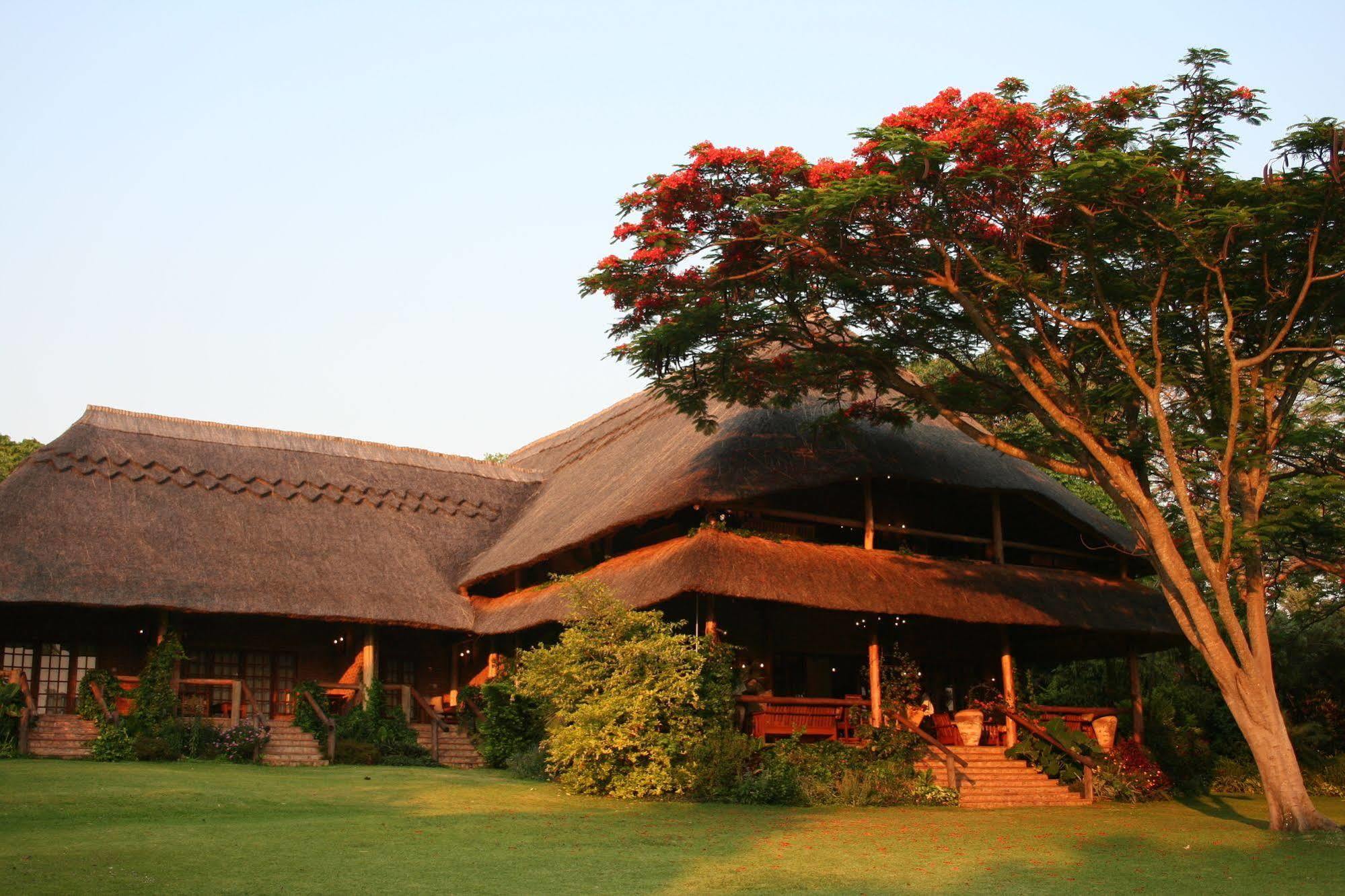 Kumbali Country Lodge Lilongüe Exterior foto